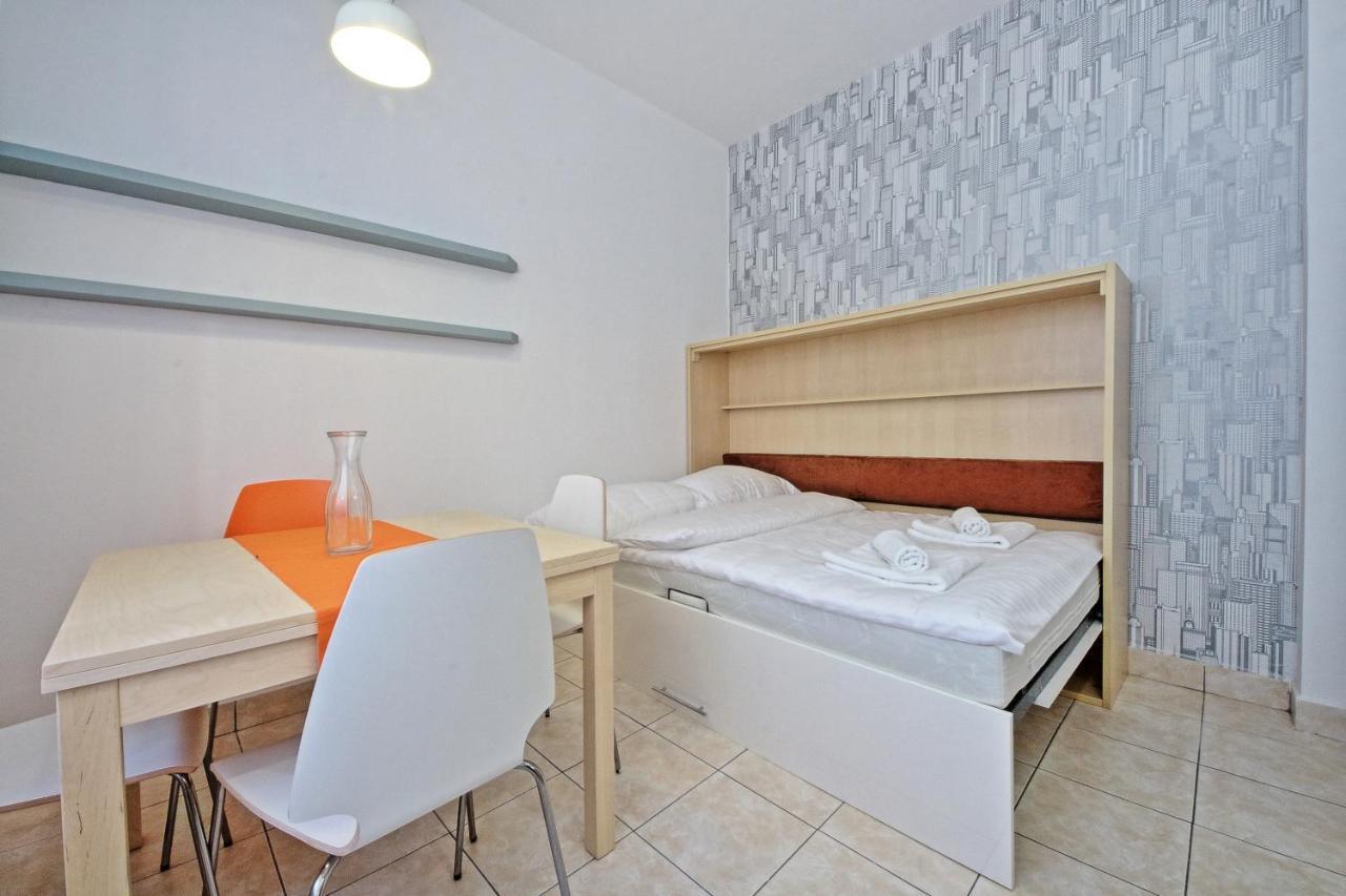 Lotus Apartment Praga Exterior foto